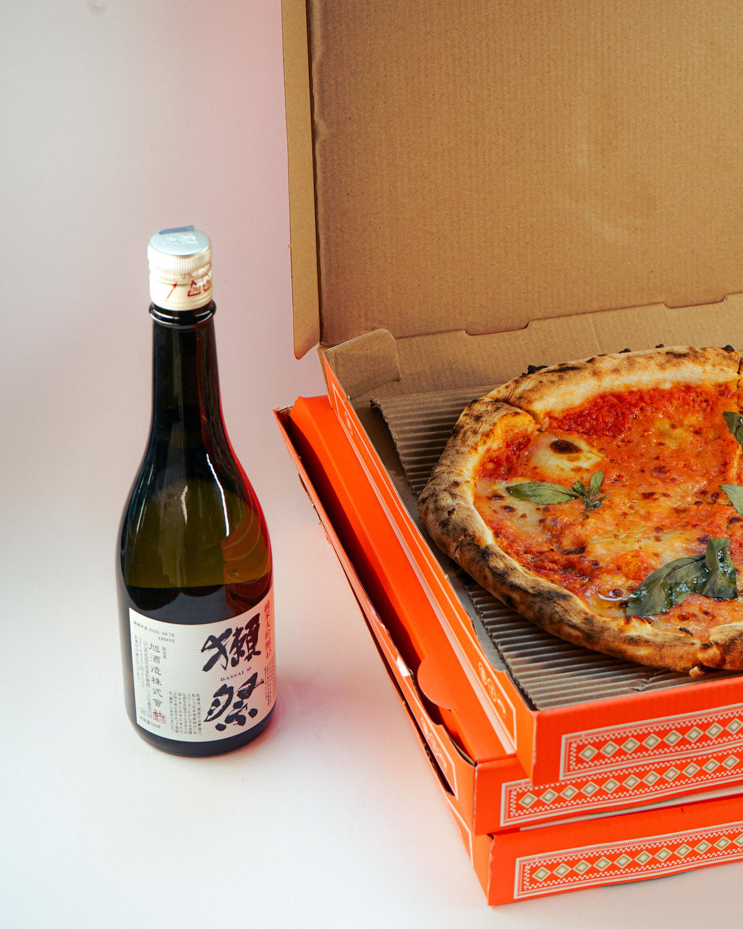 A Funghi E Parmigiano Pizza & 1 Bottle of Sake - Bundle | Sake & Food - Buy online with Fyxx for delivery.