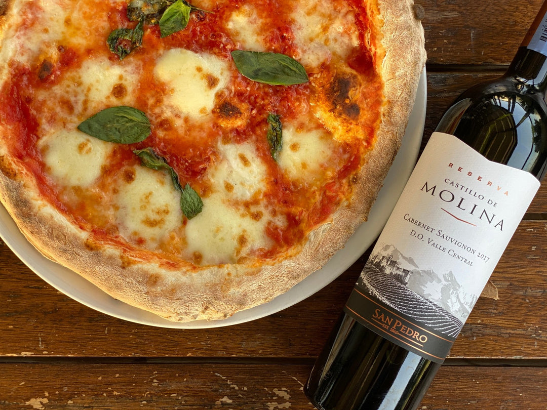 1 Margherita Fior Di Latte Pizza Paired with 1 Chilean White Wine - Bundle | Wine & Food - Buy online with Fyxx for delivery.